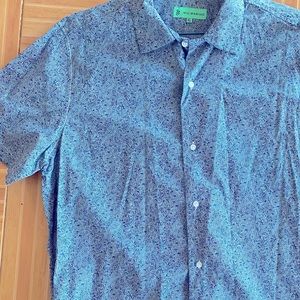 Men’s short sleeve dress shirt